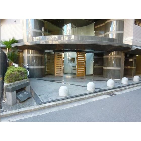 �y�G���g�����X�z�@