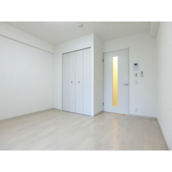 �y�����E���r���O�z�@