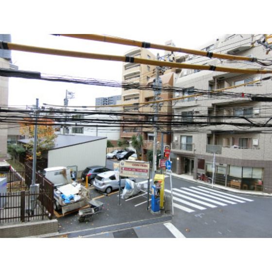 �y���]�z�@