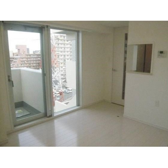 �y�����E���r���O�z�@