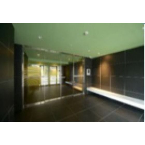 �y�G���g�����X�z�@