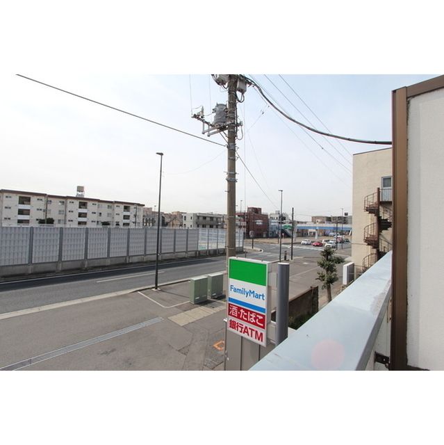 �y���]�z�@