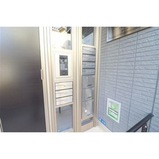 �y�G���g�����X�z�@