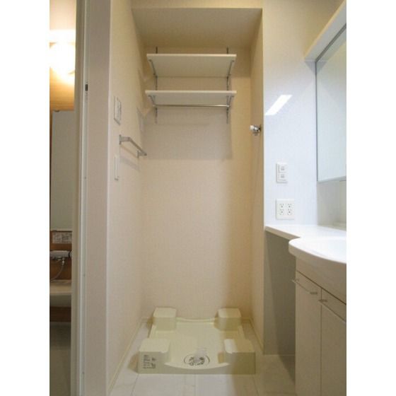 �y���̑��ݔ��z�@