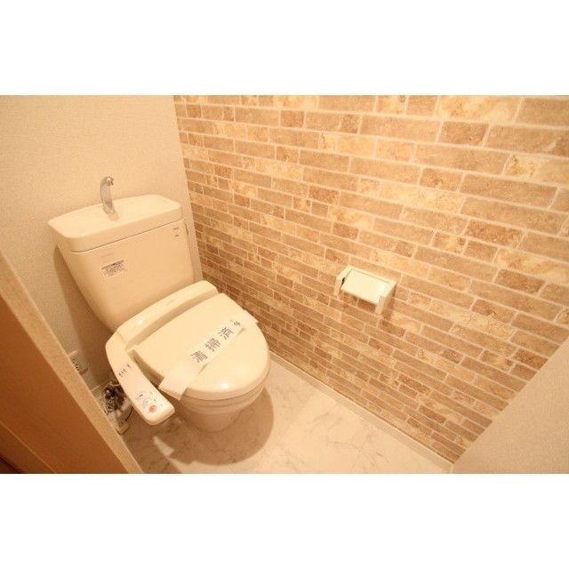 �y�g�C���z�@