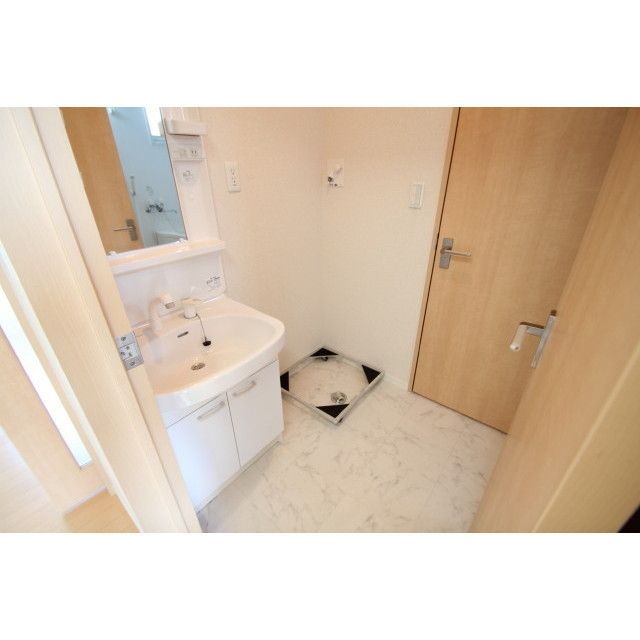 �y���ʏ��z�@