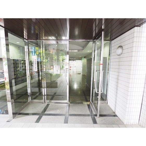 �y�G���g�����X�z�@