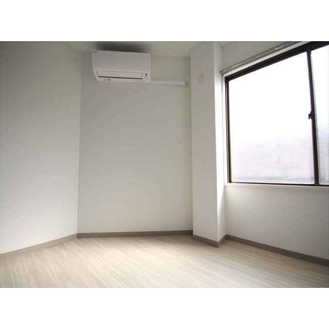 �y���̑������E�X�y�[�X�z�@�G�A�R�����t���Ă܂���