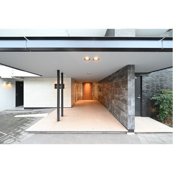 �y�G���g�����X�z�@