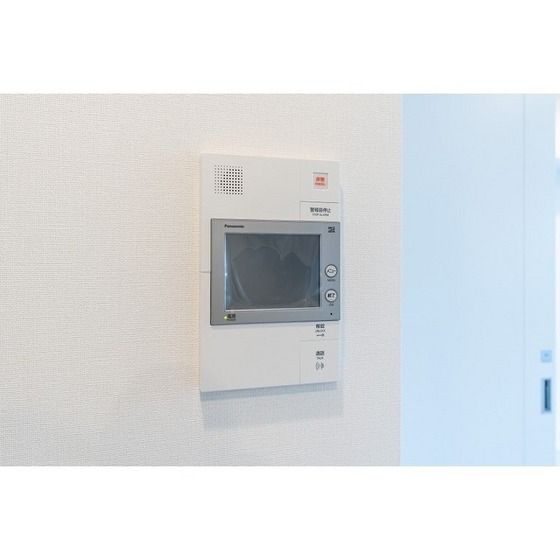 �y�Z�L�����e�B�z�@���j�^�[�t���C���^�[�z��