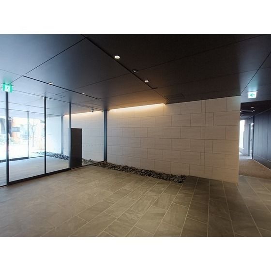 �y�G���g�����X�z�@