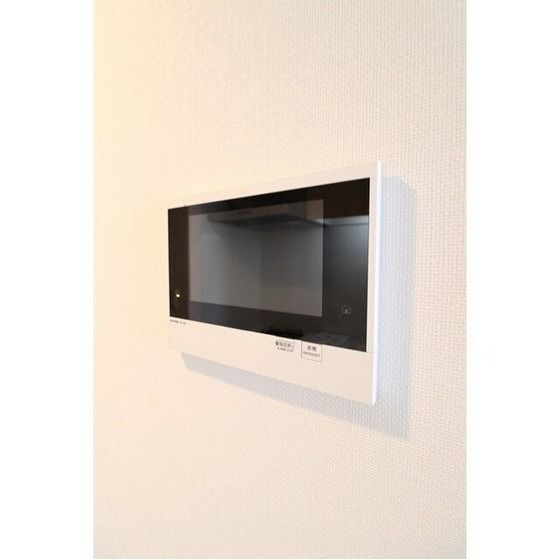 �y�Z�L�����e�B�z�@���j�^�[�t���C���^�[�z��