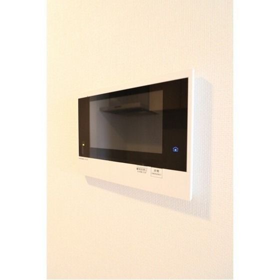 �y�Z�L�����e�B�z�@���j�^�[�t���C���^�[�z��