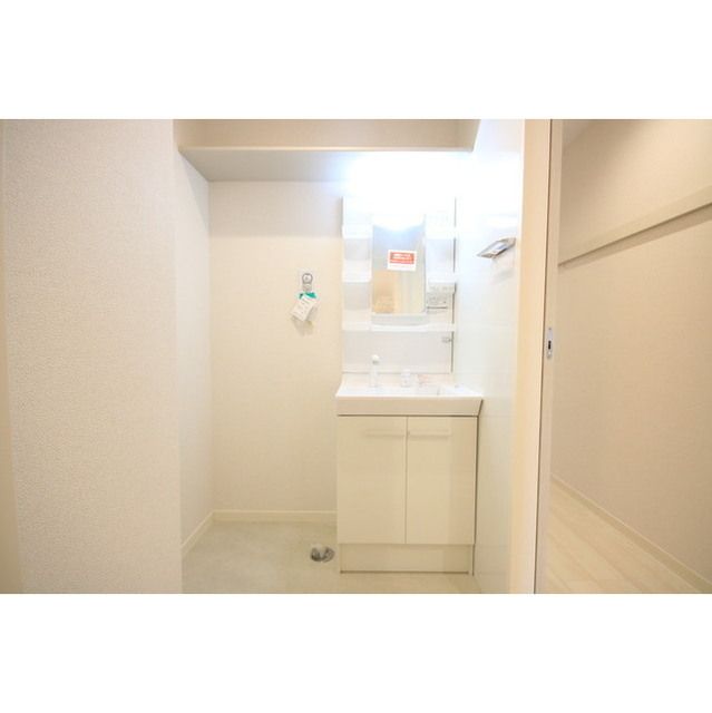 �y���ʏ��z�@�p�E�_�[���[���ɂ����낢�땨���u���ĕ֗�