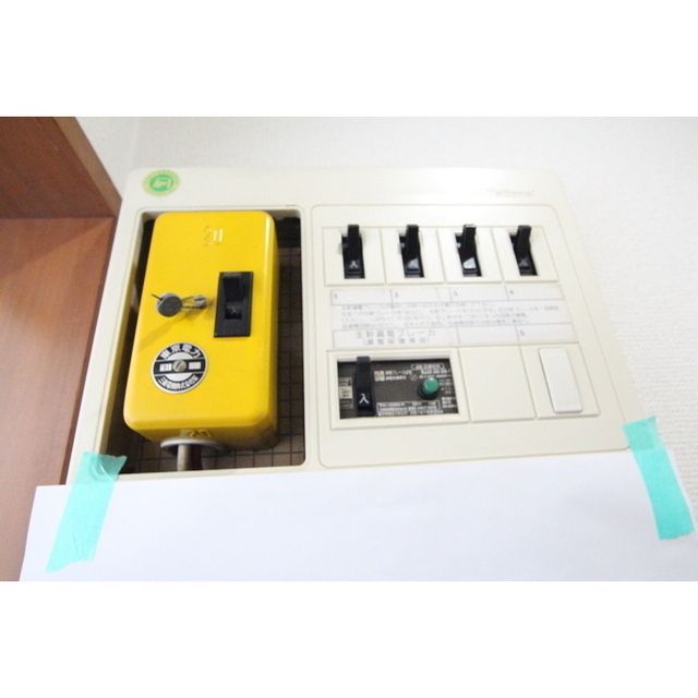 �y���̑��ݔ��z�@���d��20A