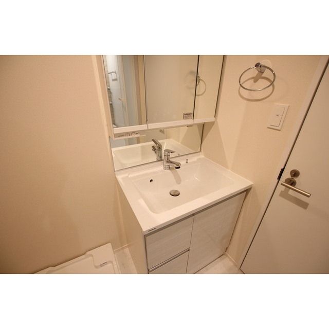 �y���ʏ��z�@