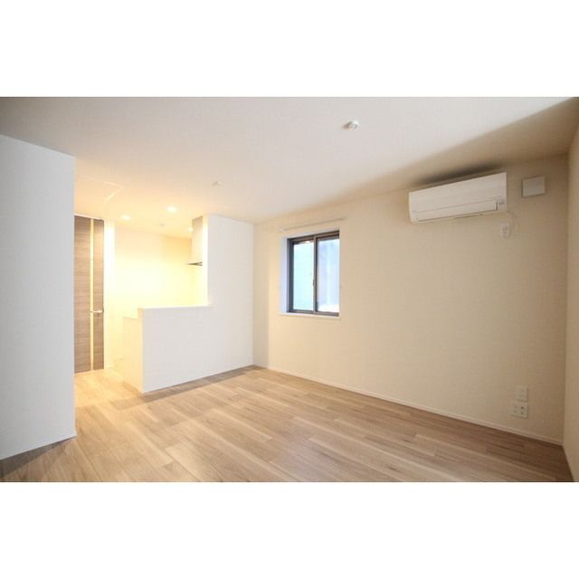 �y�����E���r���O�z�@