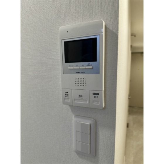 �y�Z�L�����e�B�z�@���j�^�[�t���C���^�[�z��