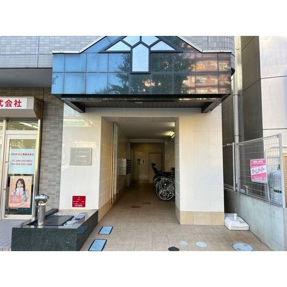 �y�G���g�����X�z�@