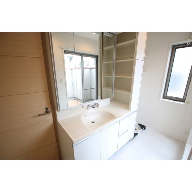 �y���ʏ��z�@���֗��ȎO�ʋ��Ŏ��[������
