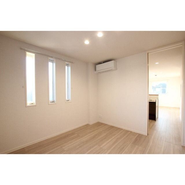 �y���̑������E�X�y�[�X�z�@