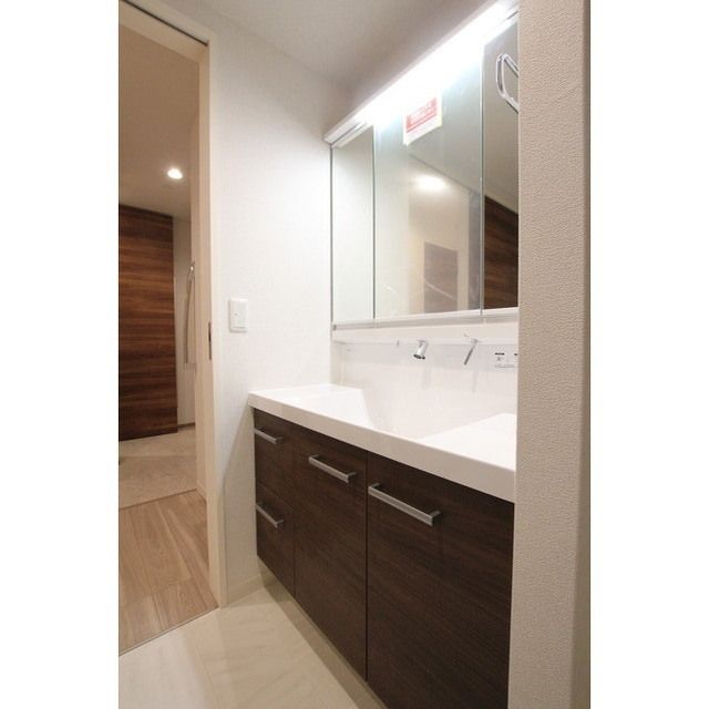 �y���ʏ��z�@