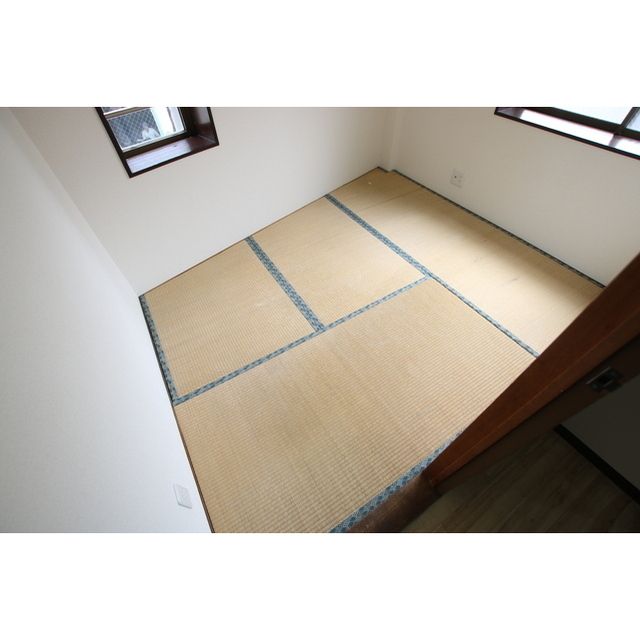�y���̑������E�X�y�[�X�z�@3.8���̘a��