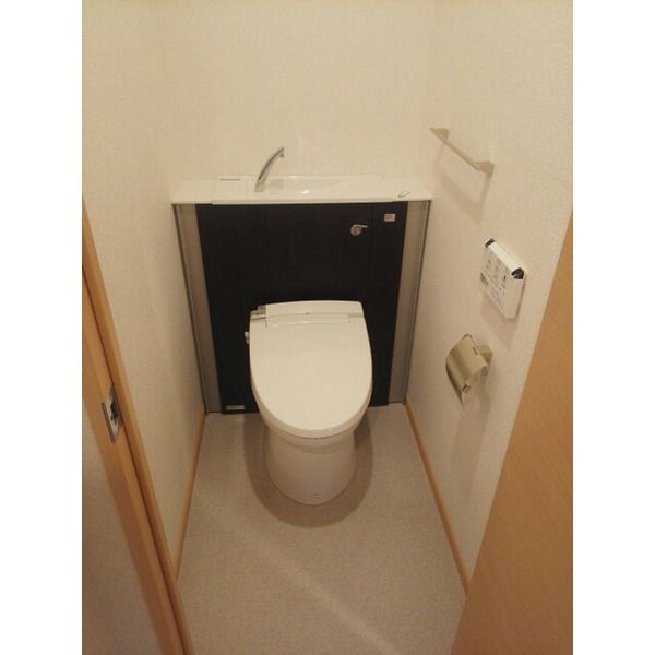 �y�g�C���z�@